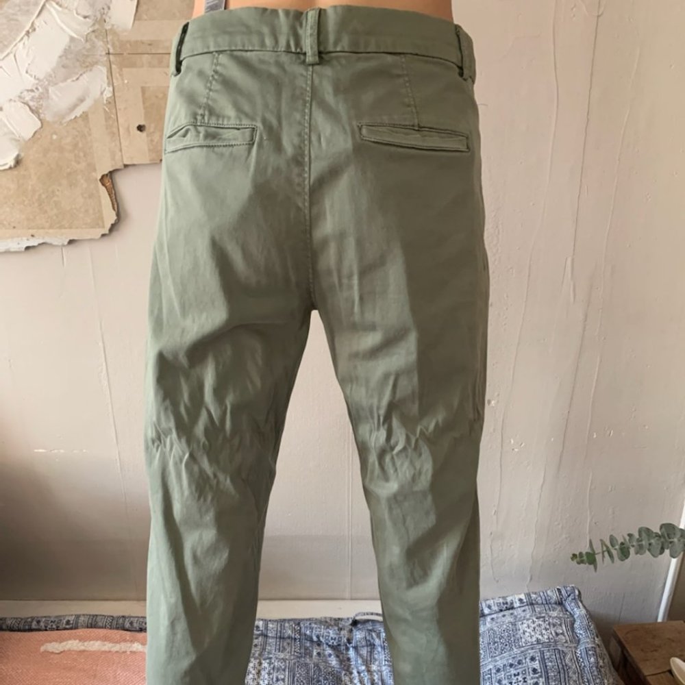 Banana Republic Women's Chino Pant- Straight